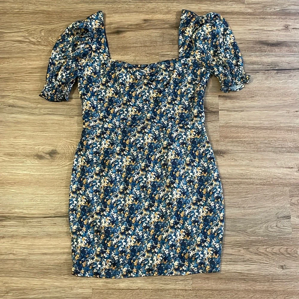 NWOT NSR Cami Sweetheart Neck Puff Sleeve Floral Print Mini Dress - Picture 3 of 10